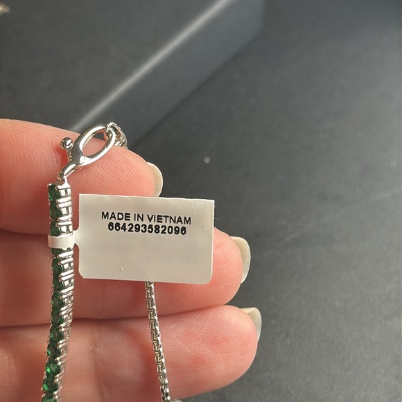 Nadri Green Cubic Zirconia Tennis Bracelet NWT - Picture 6 of 7